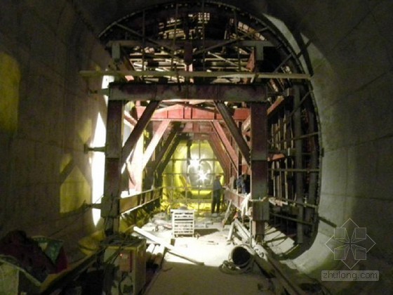 隧道中洞法施工工法资料下载-地铁矿山法施工技术方法图文讲解180页（附案例）