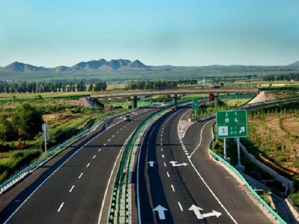 高速公路项目公司制度资料下载-高速公路项目部管理制度汇编（共66页）