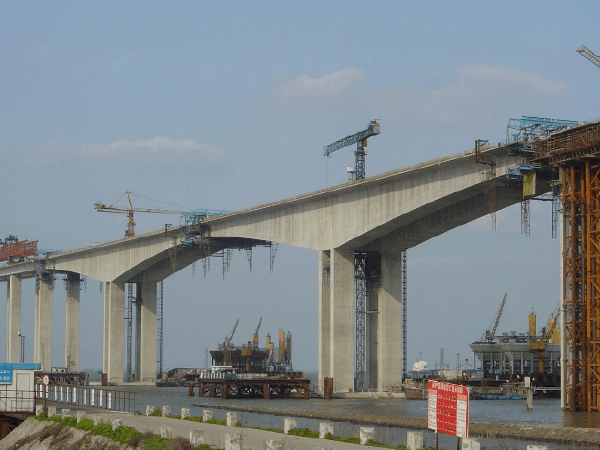 绿化桥施工方案绿化桥资料下载-底拉河特大桥(72+128+72)m连续刚构施工方案(附图纸和计算书)