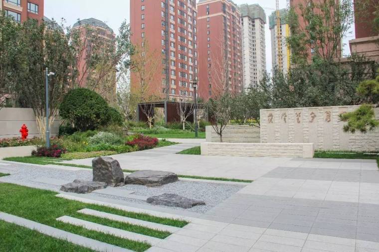 著名私人住宅庭院景观资料下载-天津新梅江万科柏翠园住宅景观