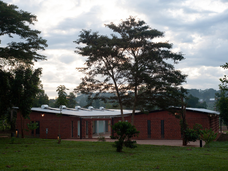 乡村旅游接待中心设计资料下载-乌干达Mpirigiti乡村训练中心