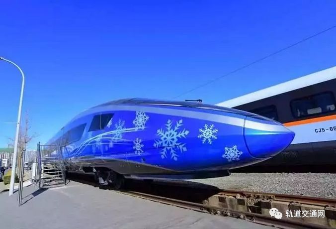 高铁时速350公里资料下载-世界首次！复兴号将实现时速350公里自动驾驶
