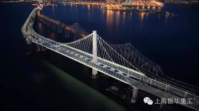 中国大桥建设资料下载-美国第一大桥崩塌求助中国