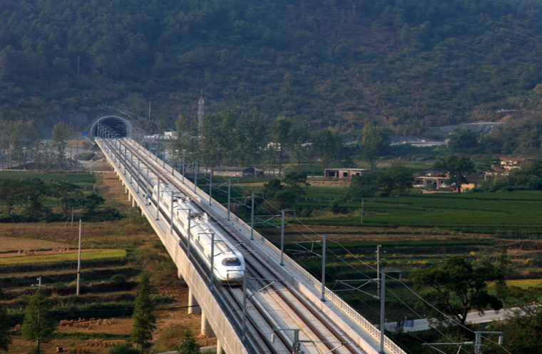 高铁隧道质量验收标准资料下载-[全国]高速铁路隧道工程施工质量验收标准宣贯（共110页）