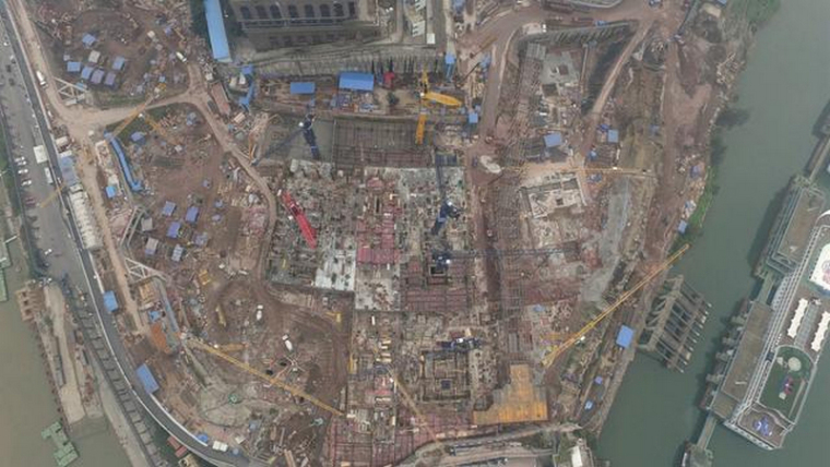 中国建设难度最大建筑重庆来福士广场突破150米，预计明年底封顶-2015 11 现场航拍图