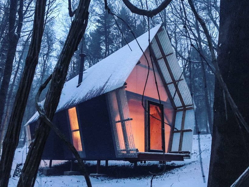 森林中可移动的小屋-invisible studio-居住建筑案例-筑龙建筑设计