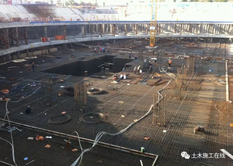 北京混凝土空鼓修补胶资料下载-大体积混凝土施工