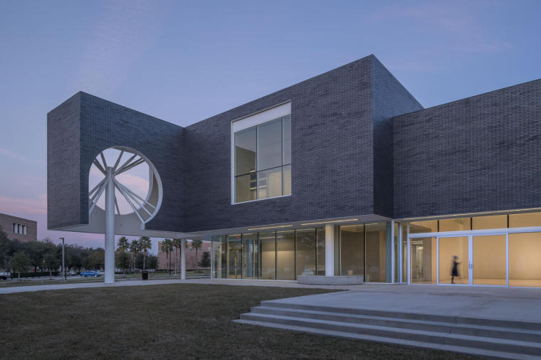 莱斯大学建筑学院资料下载-美国莱斯大学穆迪艺术中心