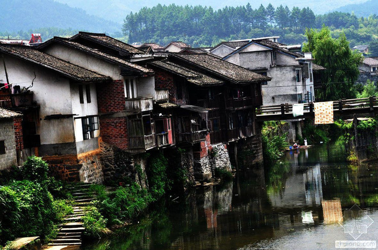 民族文化旅游设计资料下载-云南丽江要建法式度假小镇官方称项目未背离民族文化