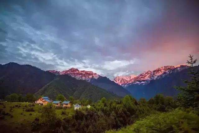 88年的他用10年青春把荒山变成最美星空露营地_14