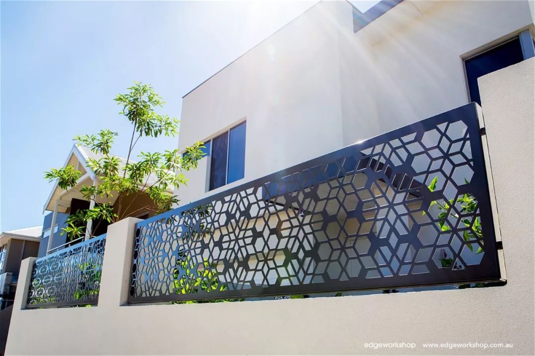 pds派澜设计)但说到围墙貌似low了好几条街就是一种重直向的空间隔断