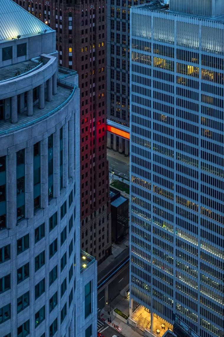 底特律新建“漂浮光柱”，照亮夜晚的城市！_10