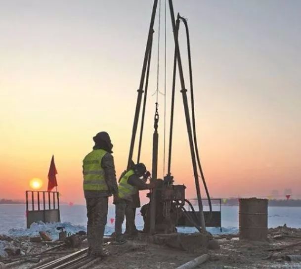 房屋建筑地基沉降变形资料下载-地基不均匀沉降，怎么治？